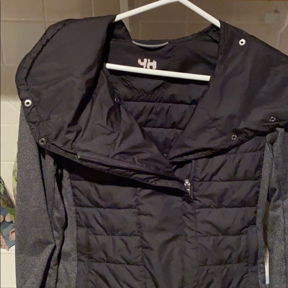 Helly Hansen Jacket - image 8